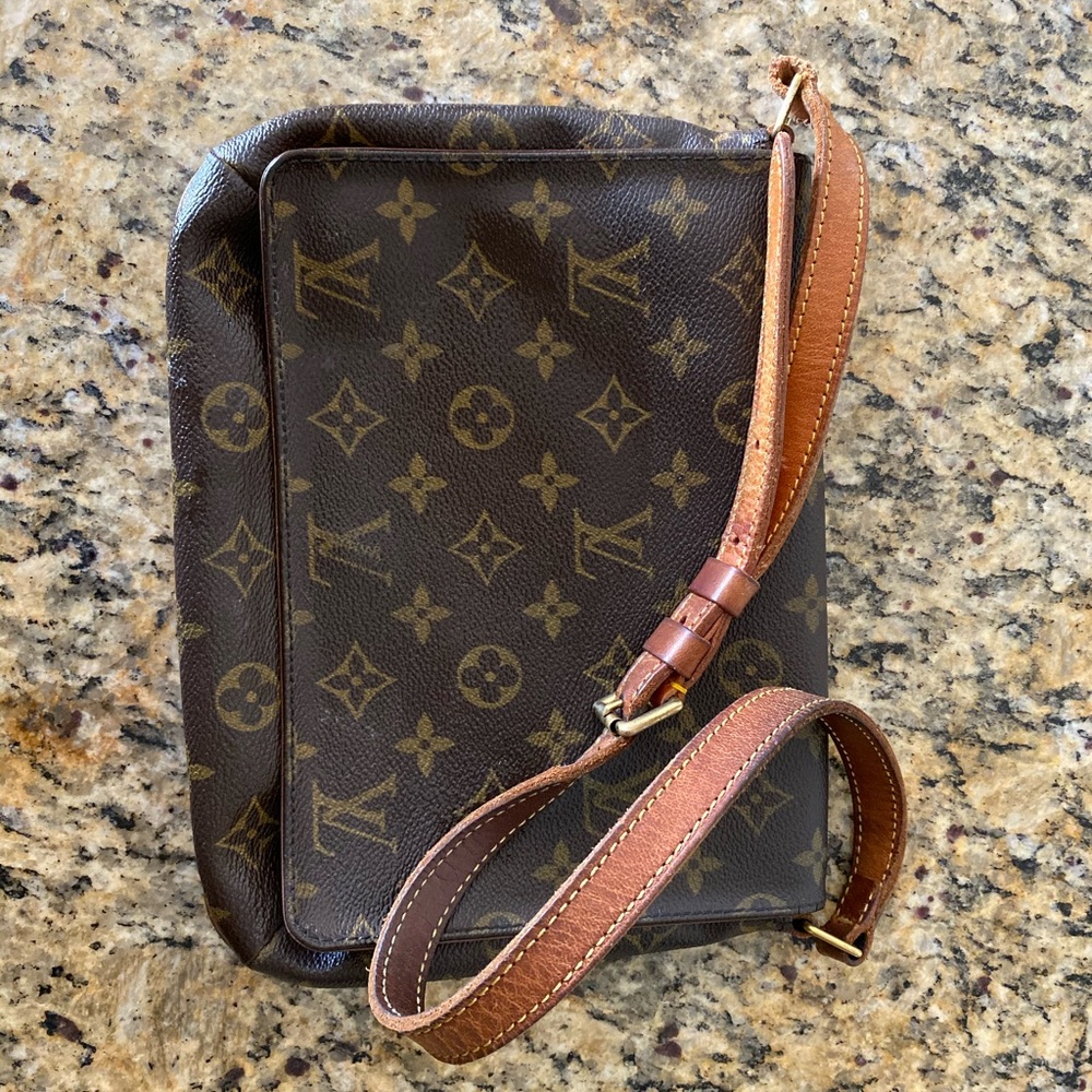 Authentic Louis Vuitton Musette Tango